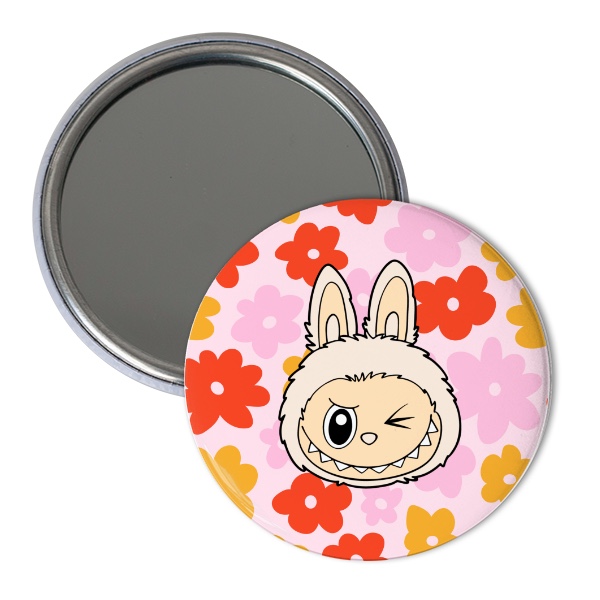 Mrkající příšerka ve stylu Labubu s květinami